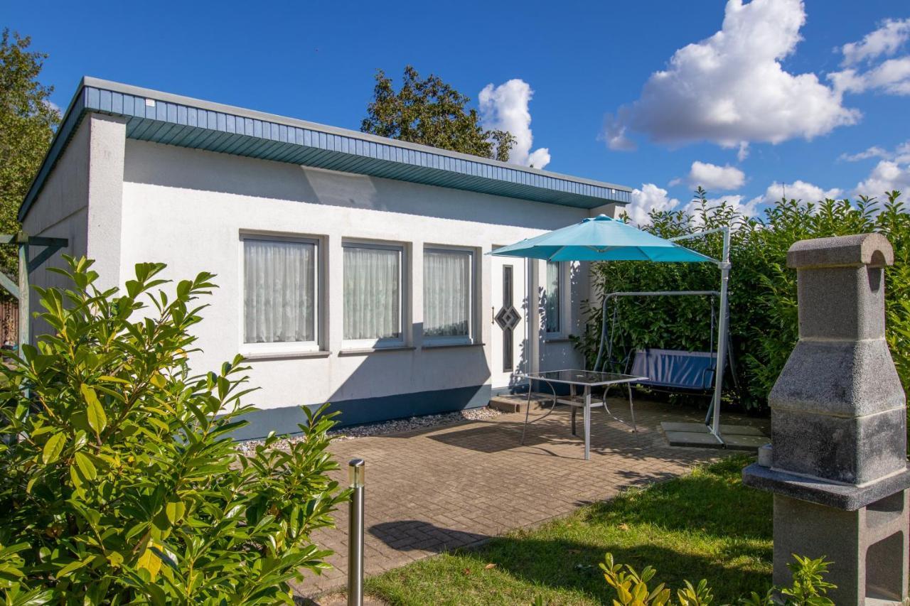 Bungalow am Waldrand Barth Bagian luar foto