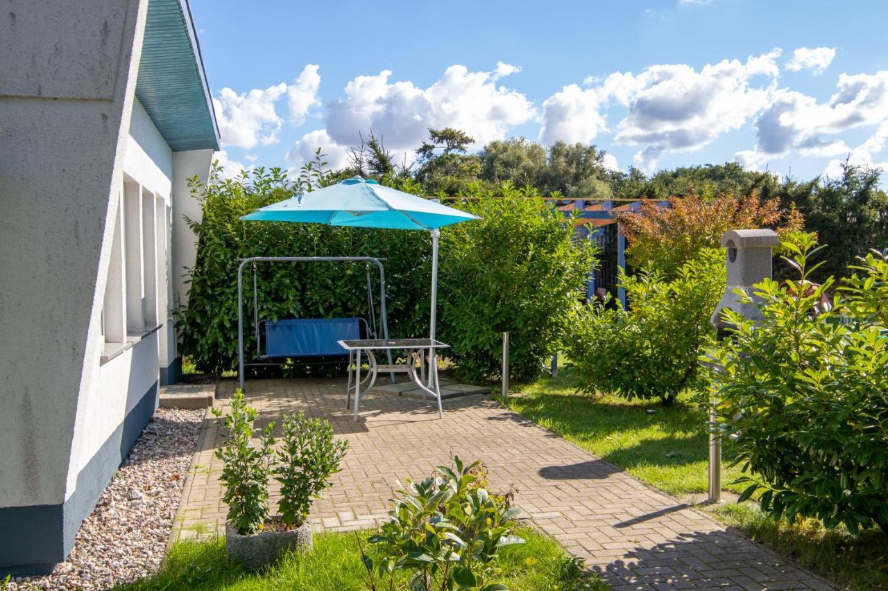 Bungalow am Waldrand Barth Bagian luar foto